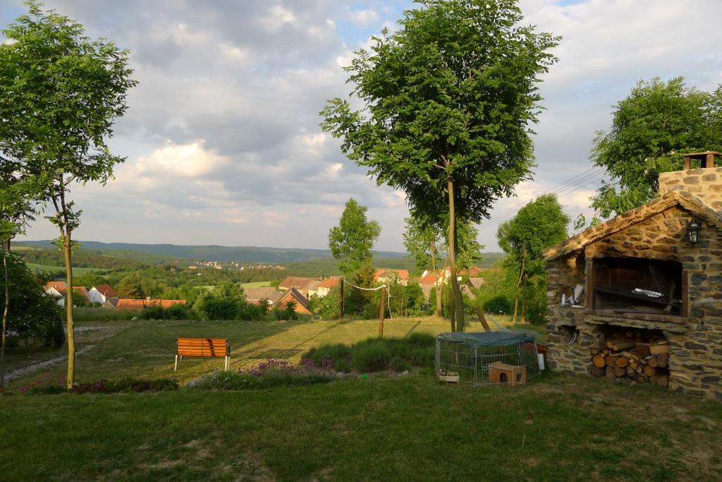 Orli Hnizdo At Chateau Novak Křivoklát Esterno foto